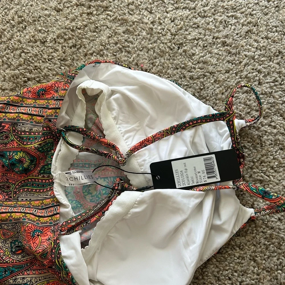 NWT 2Chillies Multicolor Paisley Tankini Adjustable High Neck Moonstone Size M
